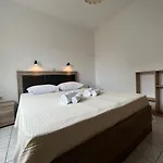Eleni - Town 公寓式酒店 *