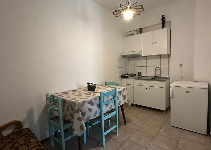 Eleni - Town Apartahotel *