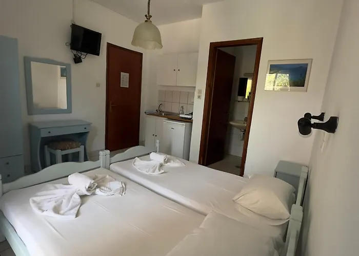 Eleni - Town Apartahotel